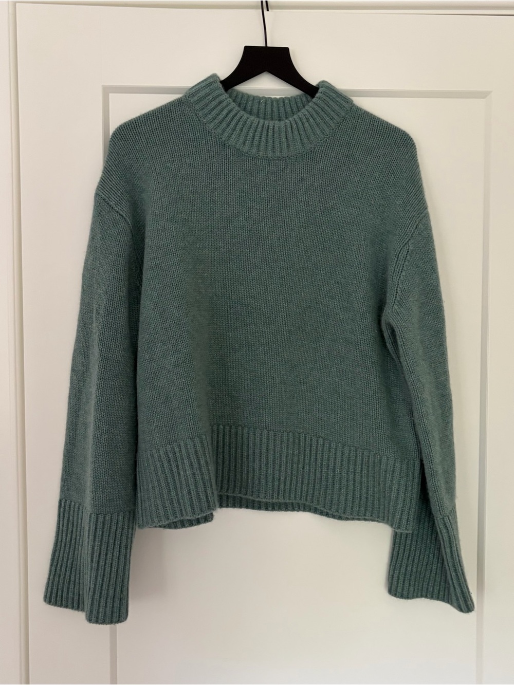 LISA YANG Sony Cashmere Sweater in Jade